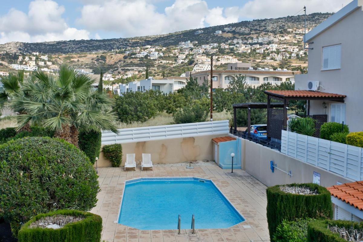 The Marilouize Apartment Peyia Exterior photo