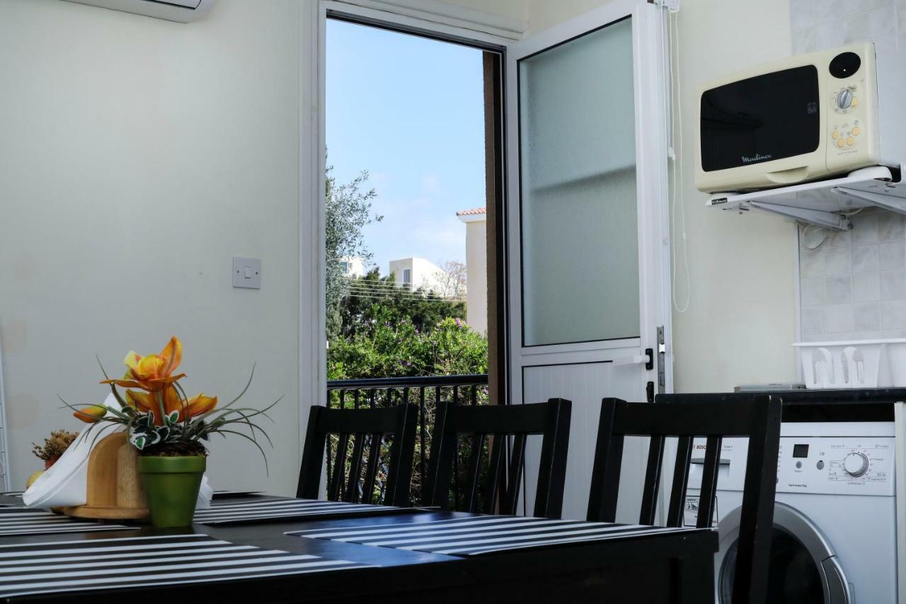 The Marilouize Apartment Peyia Exterior photo