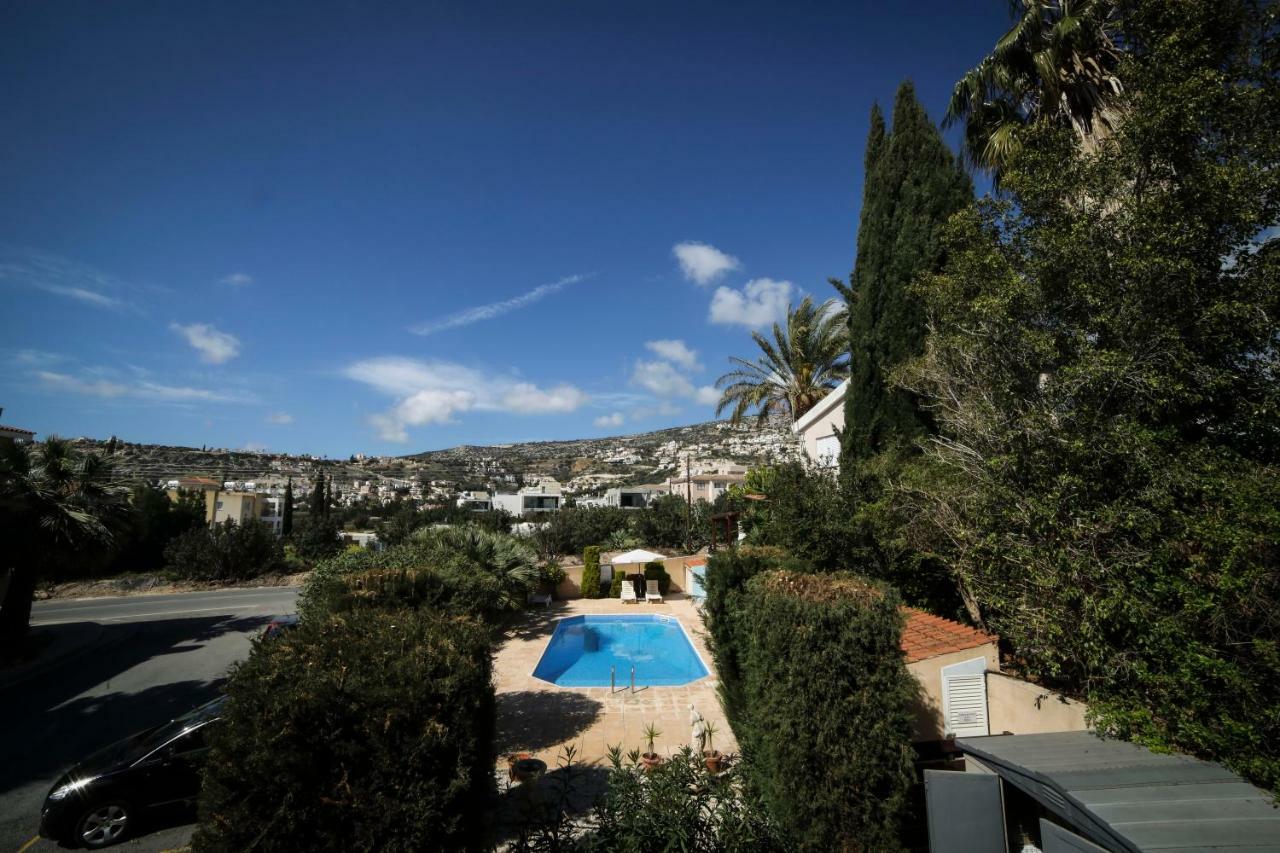 The Marilouize Apartment Peyia Exterior photo